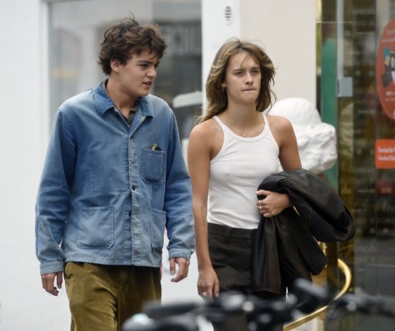 Очень редкий выход: 18-летний сын Джонни Деппа и Ванессы Паради на прогулке с девушкой