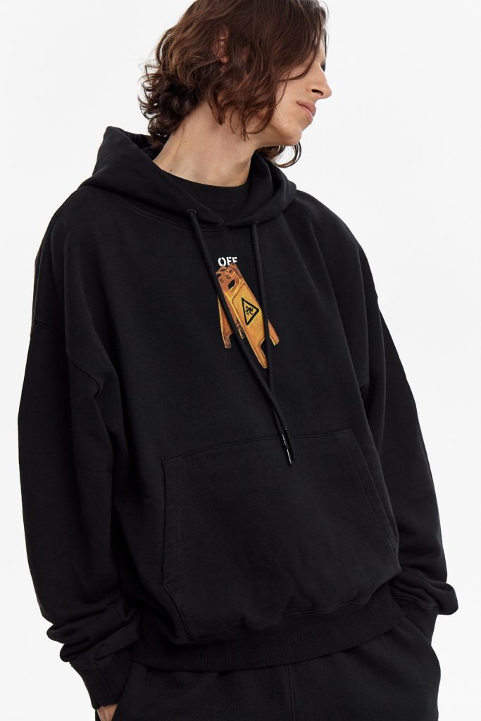 Off-White, 42600 P. (km20.ru)