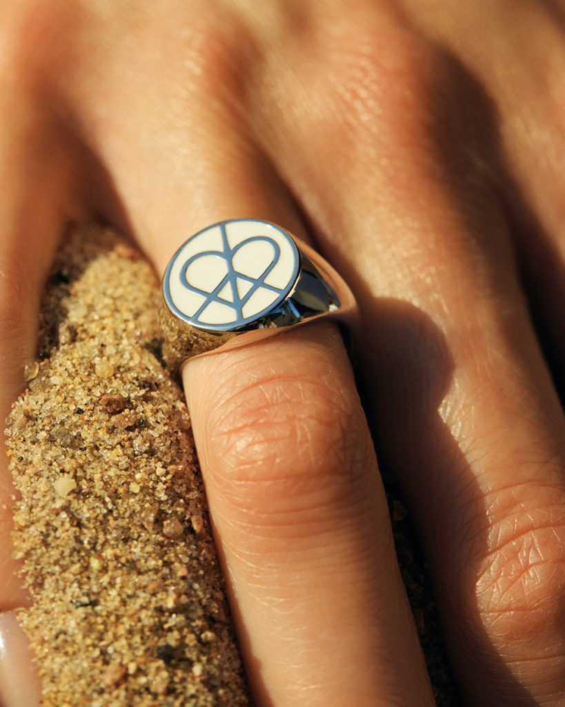 AVGVST, 7500 Р. (jewelry-in-august.com)