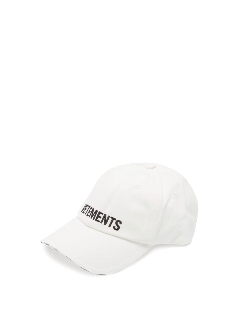Vetements, 19840 P. (matchesfashion.com)