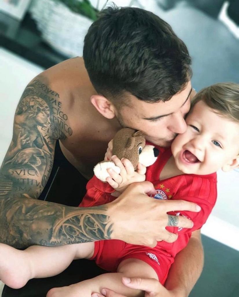 Лукас Эрнандес, @lucashernandez21