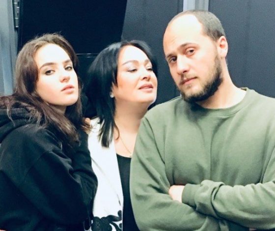 За счет матери: «богатая и красивая» дочь Ларисы Гузеевой ответила хейтерам