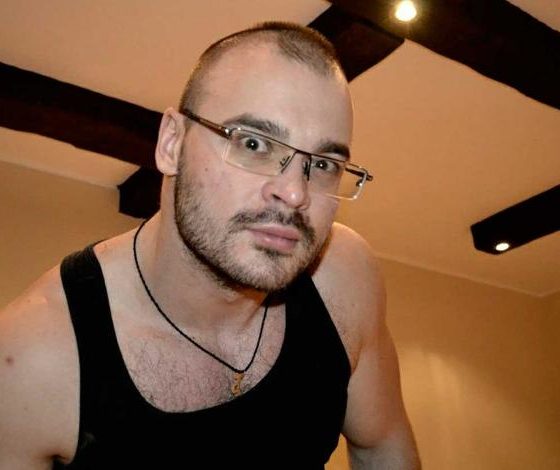 На основе фотографий: экспертиза показала, что Тесак не сам нанес себе травмы