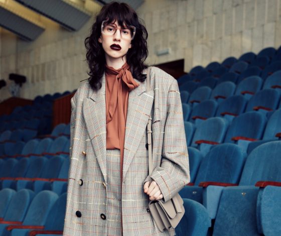 Твидовый объемный жакет и джоггеры в новой коллекции ROGOV