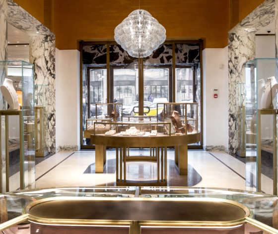 Планы на вечер: выставка новой коллекция часов Bvlgari