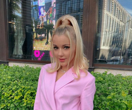 Юлианна Караулова, Диана Арбенина и другие звезды на открытии фестиваля «Таврида – АРТ»