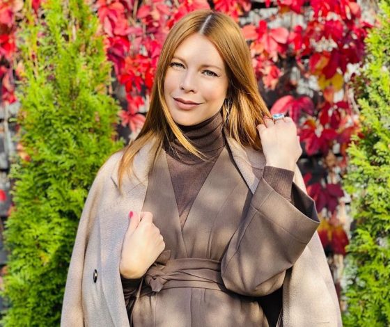 Наталья Подольская примерила дерзкий образ, подчеркнув достоинства фигуры