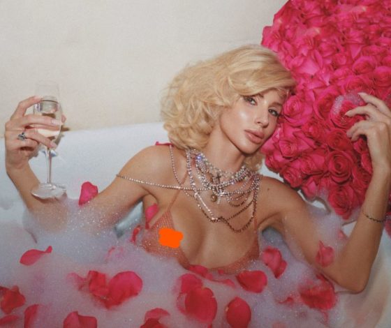 Кольцо на том самом пальце: в Сети ходят слухи о помолвке Светланы Лободы