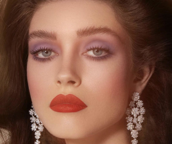 Все оттенки лилового: модный макияж на осень