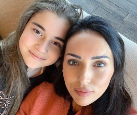 Алсу зарегистрировала сценическое имя дочки Микеллы