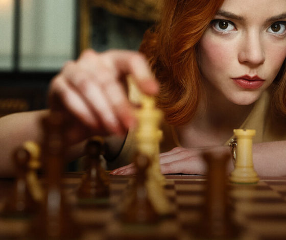 Аня Тейлор-Джой рассказала о секрете успеха «Хода королевы» и страхе ковровых дорожек