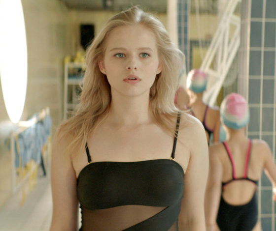 Несмотря на домашний режим: звезды, которые сильно похудели