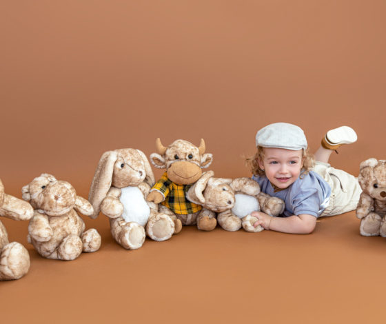 Где купить классные новогодние сувениры и открытки на любой праздник: основатель бренда Bernes Ираклий Крихели о карьере предпринимателя, вдохновении и первых клиентах