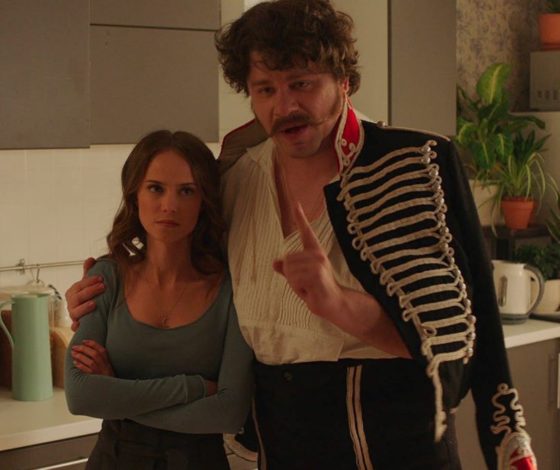 «Хватит жить чужими жизнями»: Екатерина Ковальчук отреагировала на слухи о романе с Гариком Харламовым