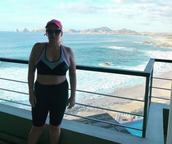 Не узнать: похудевшая Ребел Уилсон отдыхает с друзьями в Италии