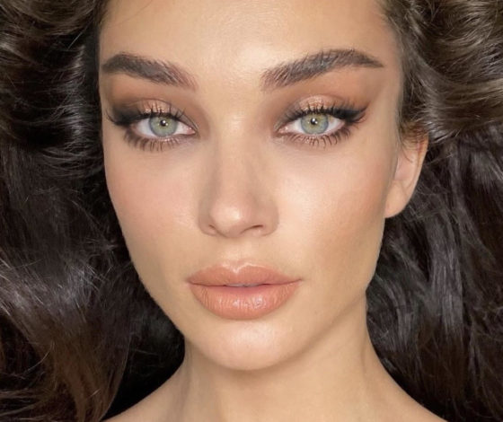 Сыворотки, средства для сужения пор и хайлайтер: чем заменить базу под макияж