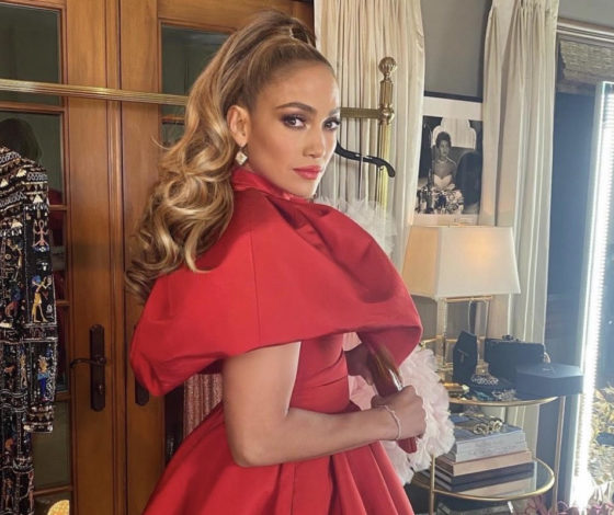 Берем пример со звезд: как повторить макияж с премии People's Choice Awards