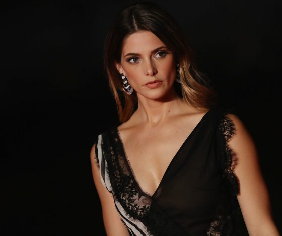 Звезда «Сумерек» Эшли Грин и ее спортивное тело спустя пять месяцев после родов