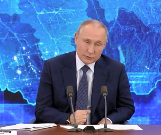 Владимир Путин объяснил, почему студенты платят полную стоимость на удаленке