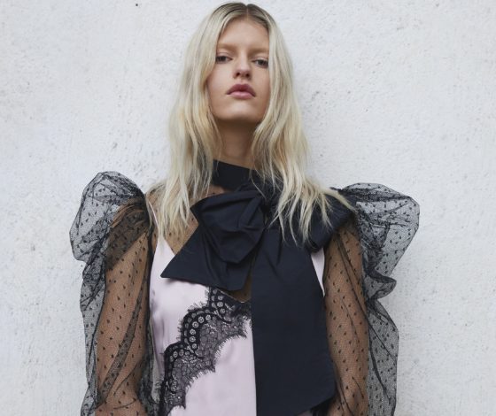 Прозрачные платья и рубашки в коллекции Red Valentino Pre-Fall 2021