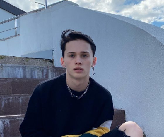 Продюсер Дани Милохина  отреагировал на слухи о втором гражданстве блогера