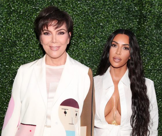 Крис Дженнер поделилась архивными кадрами с Ким Кардашьян в ее день рождения