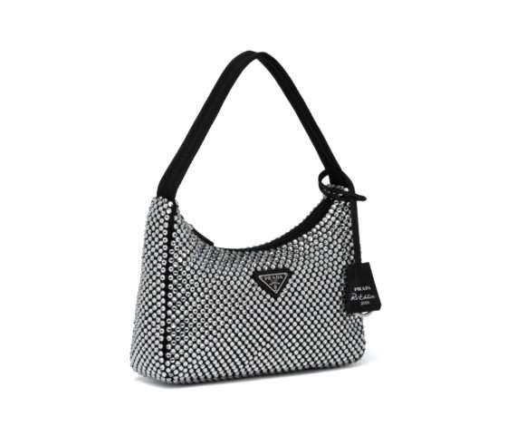 Для фанатов Prada: новая коллекция сумок