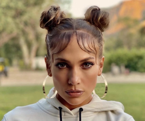 Лайфхаки для идеального макияжа от любимого визажиста Джей Ло