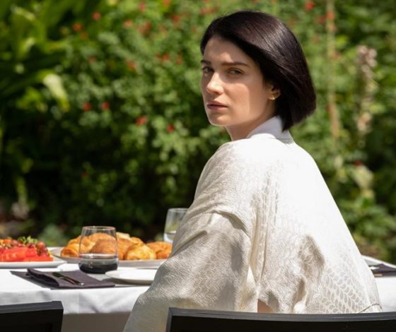 «В ее глазах»: как стиль главной героини стал главным спойлером сериала