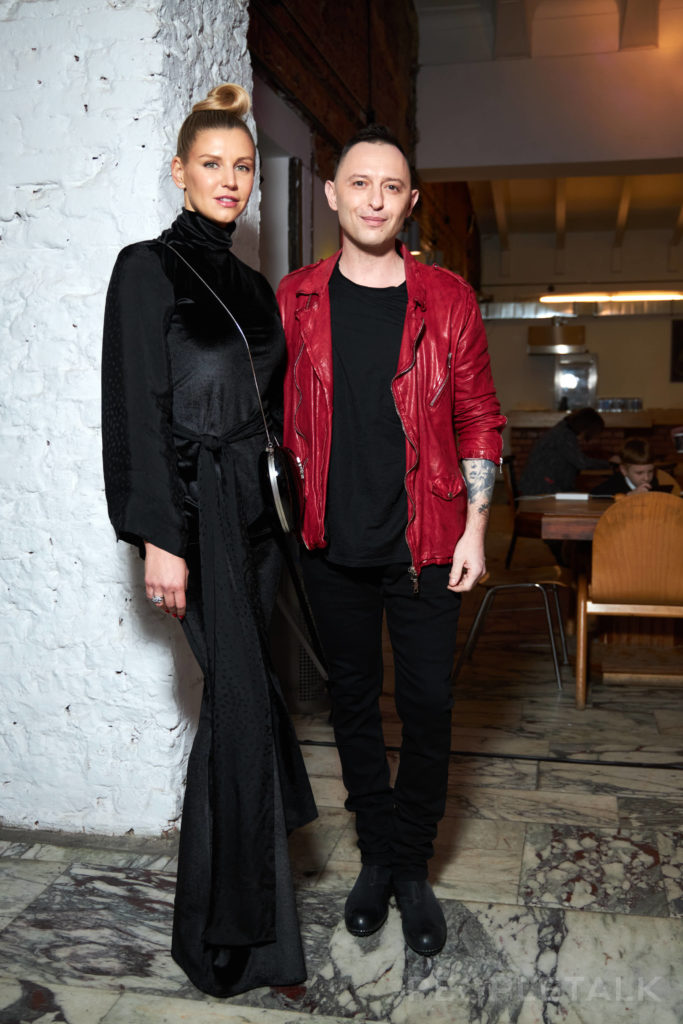 Рома Зверь с женой