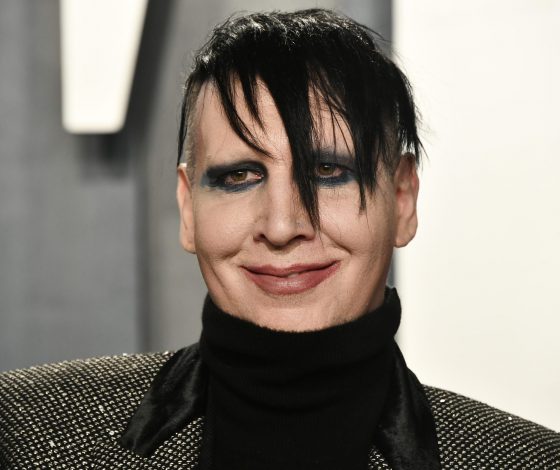 На фоне скандала: Мэрилин Мэнсон нанял круглосуточную охрану