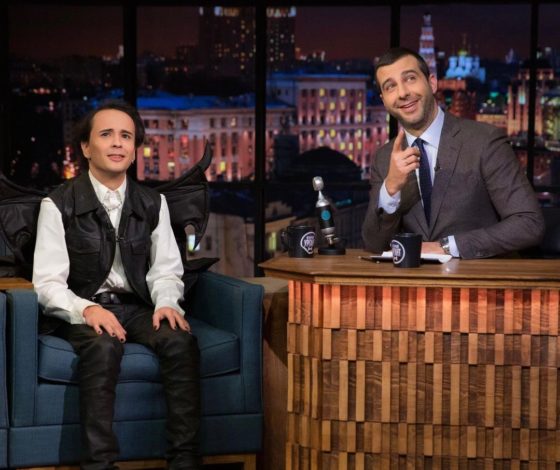 «Садился за стол и видел конечный результат»: Слава Марлоу про депрессию, творческий кризис и антидепрессанты