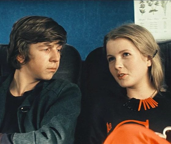 Вспомнить все: как сейчас выглядят и чем занимаются главные герои фильма «Курьер»