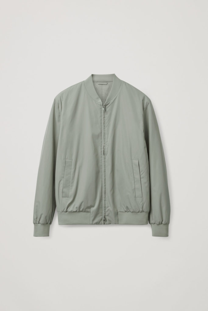 COS, 11437 P. (cosstores.com)