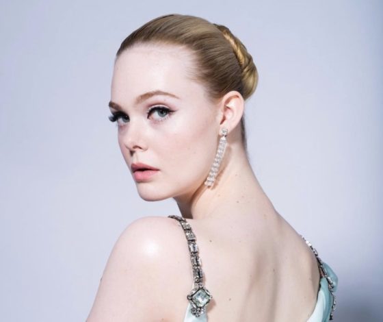 Минимализм и классика: лучшие бьюти-образы «Золотого глобуса»