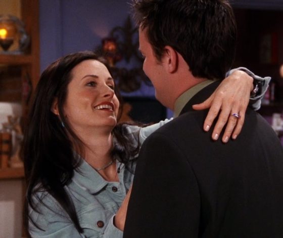 Моника, прости: звезда «Друзей» заявила, что Чендлер должен был жениться другой