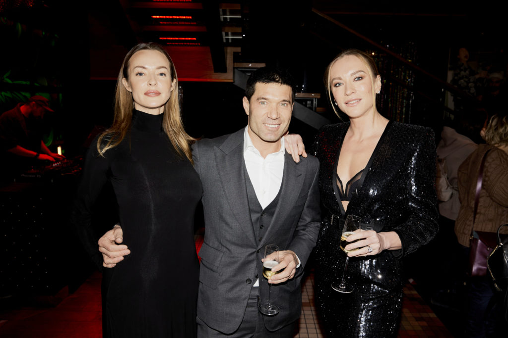 Наташа Давыдова, Роман Кисельков, Наталья Емельяненко