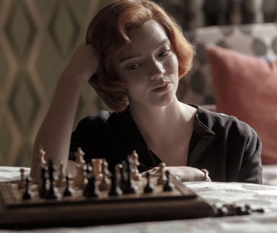 Аня Тейлор-Джой спровоцировала слухи о продолжении сериала «Ход королевы»