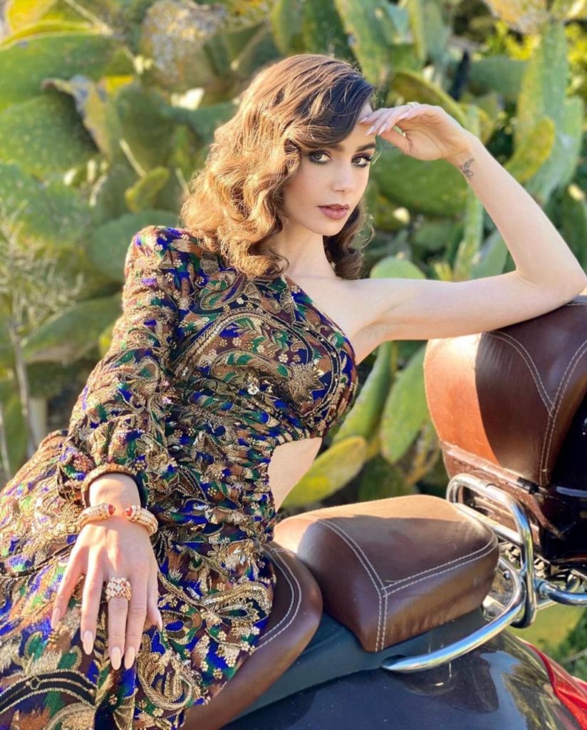 Лили Коллинз (Фото: @lilyjcollins)