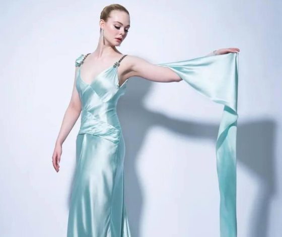 5 главных платьев на «Золотом глобусе — 2021»
