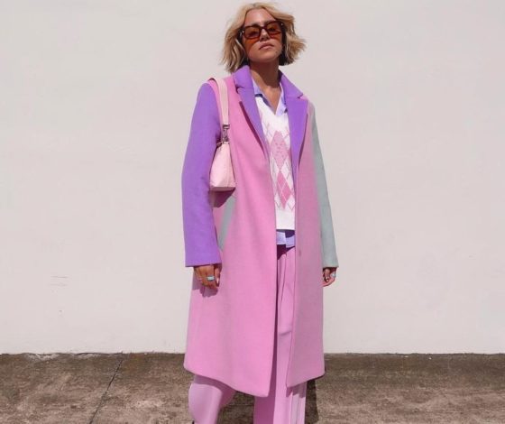 Тренд сезона: как носить яркую верхнюю одежду и выглядеть стильно
