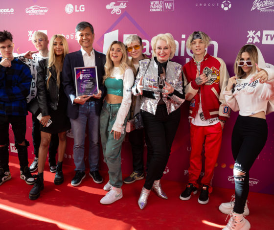 Даня Милохин, Люся Чеботина и другие на премии Fashion People Awards Teens 2021