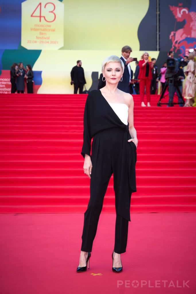 Дарья Повереннова