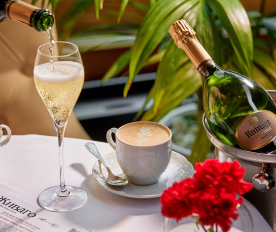 «Dr. Живаго»: специальная цена на шампанское и кофе на завтрак