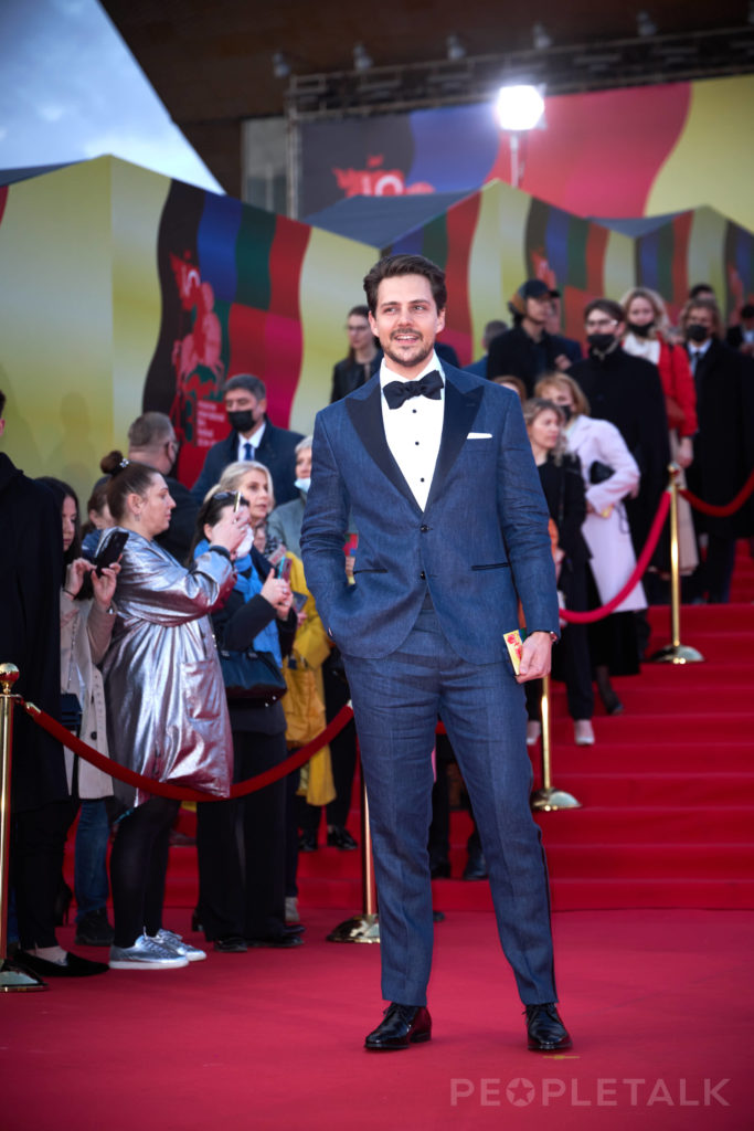 Милош Бикович