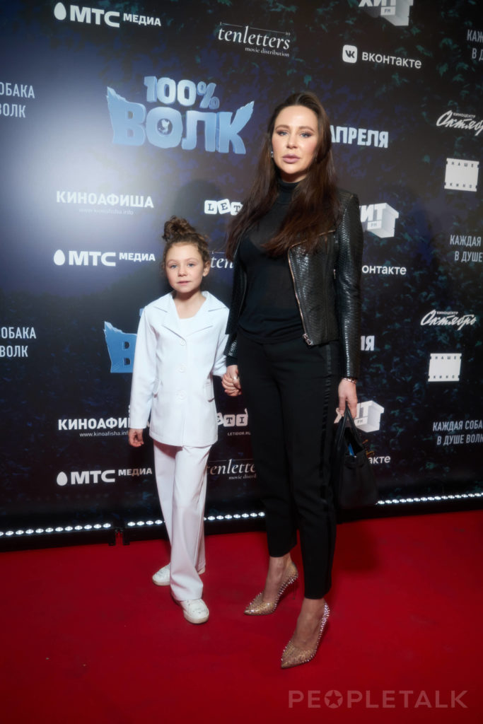 Наталья Зубарева с дочерью