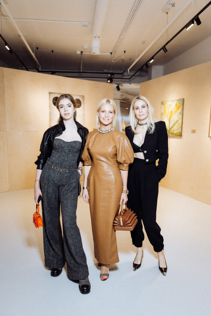 Елизавета Янбухтина, Светлана Захарова, Анастасия Янбухтина