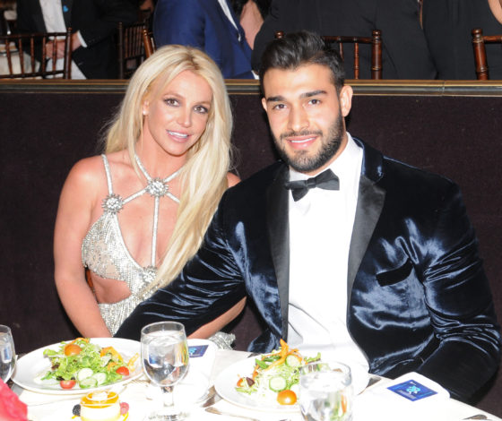 Бойфренд Бритни Спирс пошутил над новостями об их помолвке