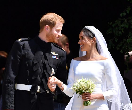 Топор войны зарыт: принц Гарри и Меган Маркл включены в главную выставку королевской семьи