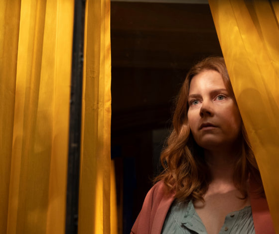 Что смотреть: новый психологический триллер в стиле Хичкока с Эми Адамс